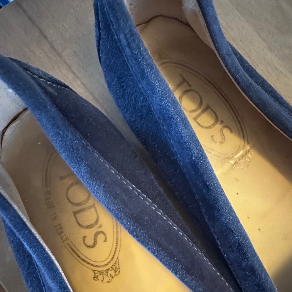 Tod's Navy Suede Loafers for Women - Picture 2 of 4